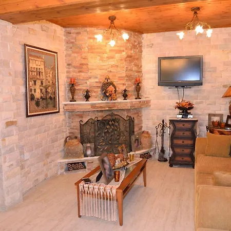 The Love Holiday House Tris Elies Εξωτερικό φωτογραφία